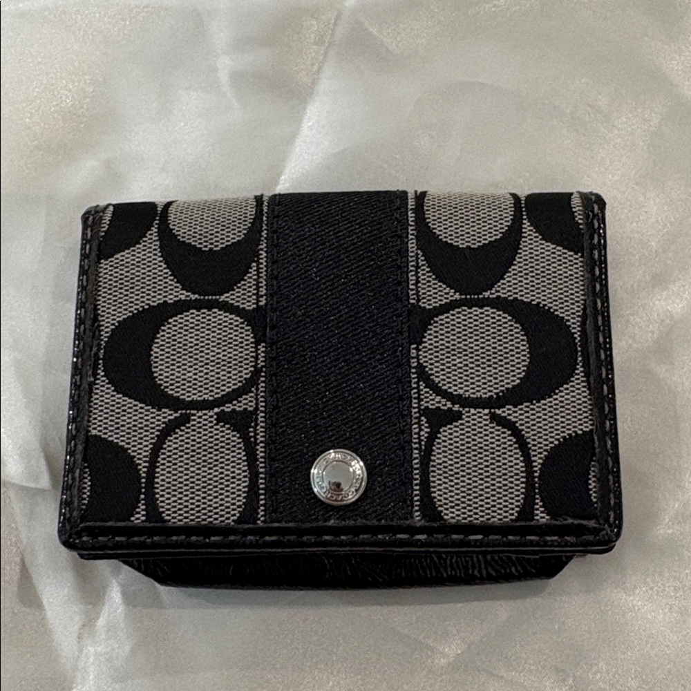 Black and Gray Patterned Wallet